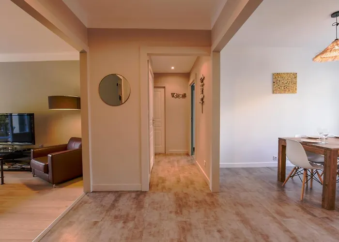 Appartement 2 Chambres Au Coeur D'Annecy Avec Terrasse