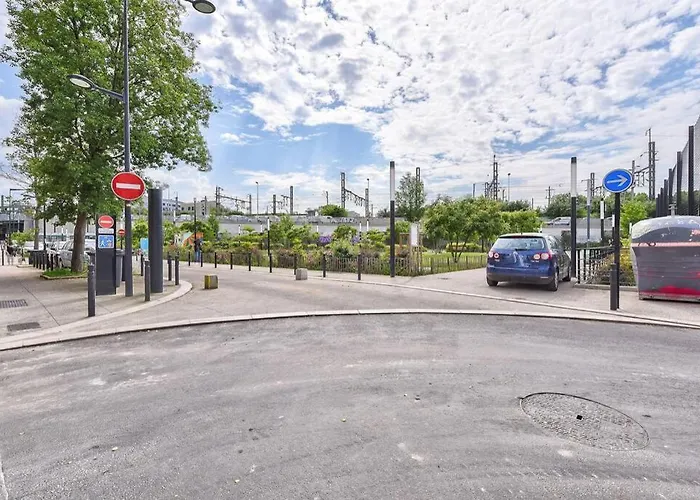 Chic Apart With Parking - The River Seine