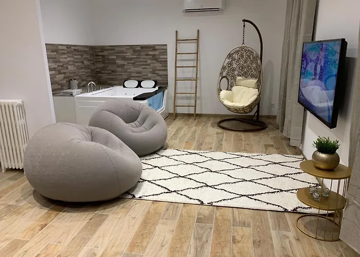 Cosy Jacuzzy Luxe Gare De