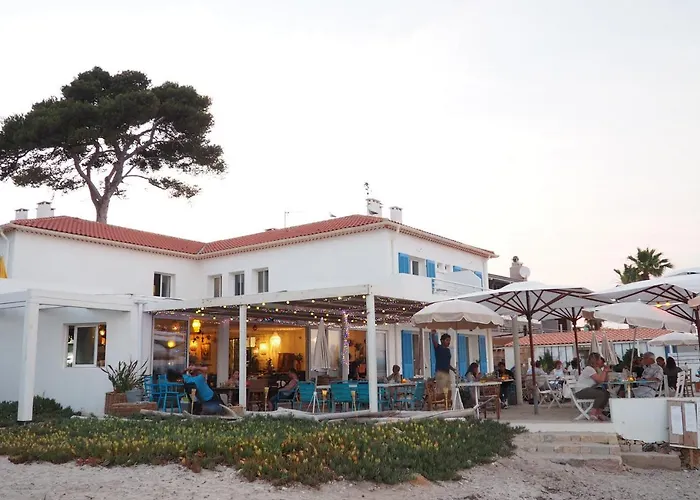 Resort: Hôtel Lido Beach